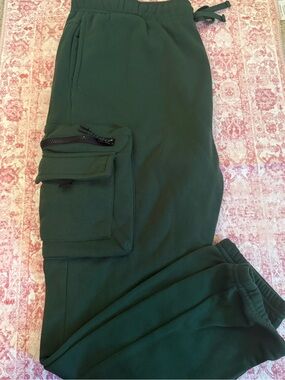 Brooklyn Cloth Deep Green Cargo Joggers with Utility Pocket